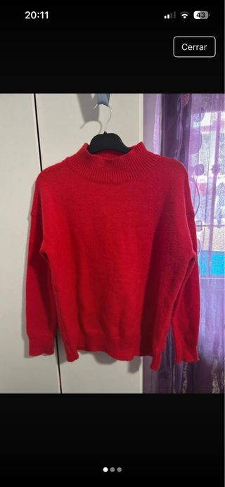 Jersey rojo cuello alto