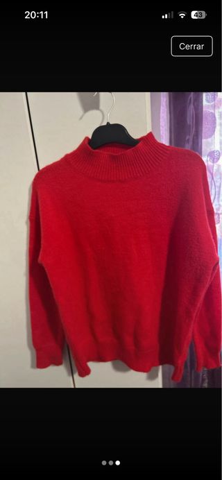 Jersey rojo cuello alto