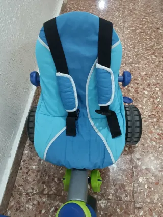 Triciclo infantil azul y verde