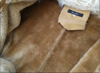 Cappotto montone con pelliccia sintetica