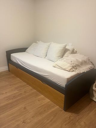 Cama nido con cajones madera y tela