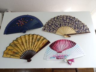 Set di ventagli decorativi