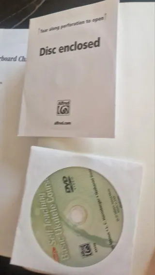 2 Libros Ukelele: Basic Course + Daily Ukulele