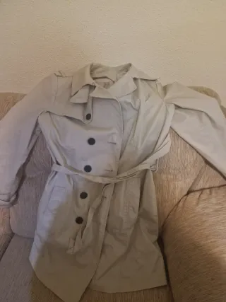 Gabardina Zara Mujer Beige.