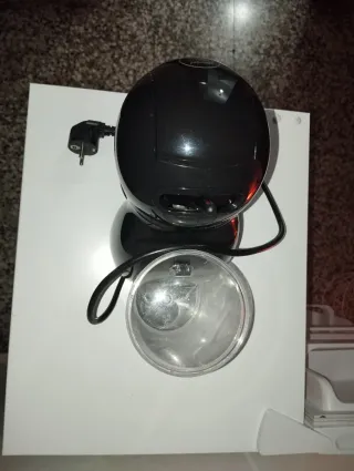 Cafetera Dolce Gusto Negra