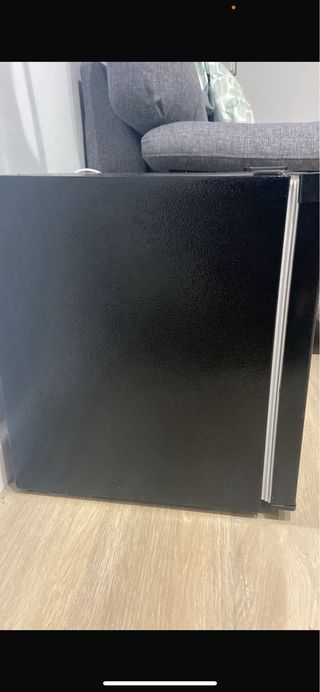 Mini nevera negra Universal Blue