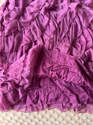 Vestido morado Káhyra con bordado y pedrería