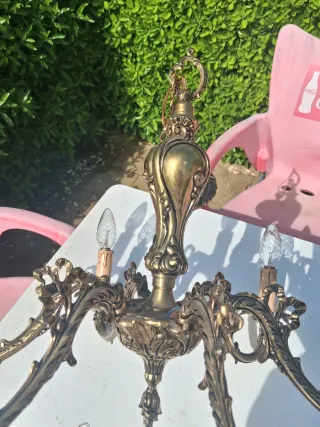 Lámpara de techo bronce macizo, en perfecto estado