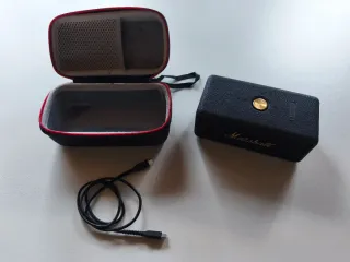 Marshall Emberton III + funda (excelente estado)