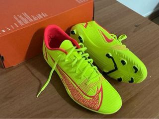 Scarpe Nike Mercurial Vapor 14 Club FG/MG Taglia 4