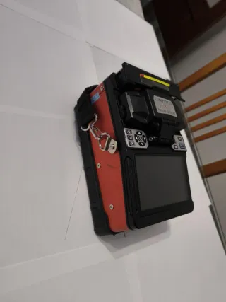 Fusionadora de Fibra Óptica COMPTYCO A-81S