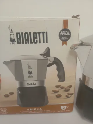 Cafetera Bialetti New Brikka 2023