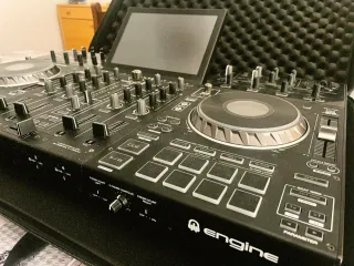 Denon DJ Mesa de Mezclas Profesional