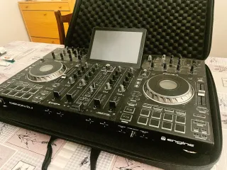 Denon DJ Mesa de Mezclas Profesional