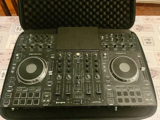 Denon DJ Mesa de Mezclas Profesional