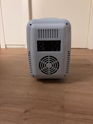 Mini nevera con cable