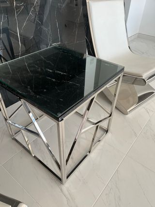 Mesa auxiliar mármol negro y acero inox