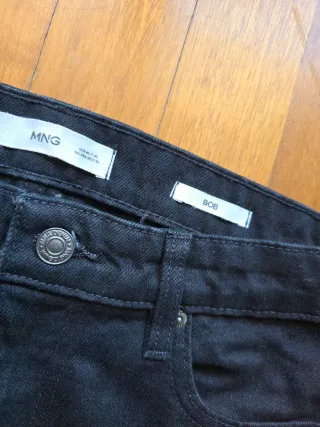 Vaqueros Mango negros hombre