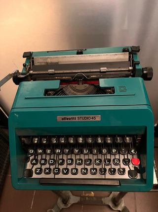 Olivetti Studio 45 Máquina de Escribir y funda ori