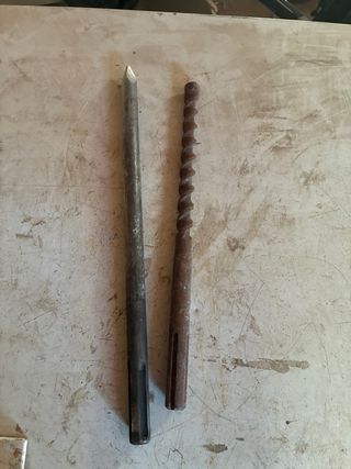 Broca SDS para taladro percutor numero 18 .