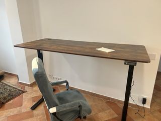 Escritorio elevable motorizado