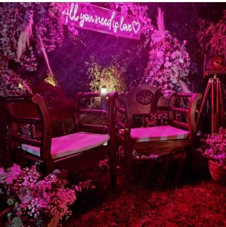 Neón LED All you need is love