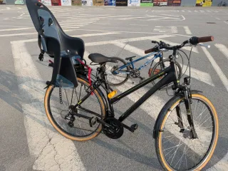 Bicicleta con silla para niños