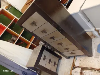 Mueble vintage blanco de madera