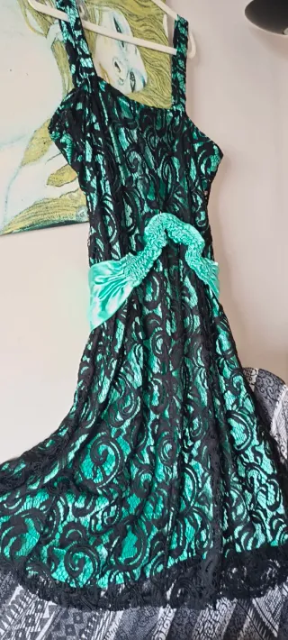 Vestido de fiesta verde y negro