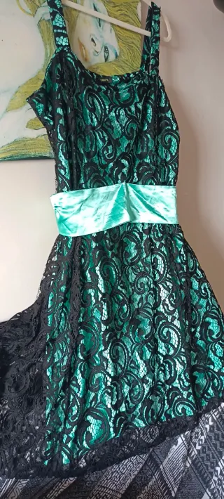 Vestido de fiesta verde y negro