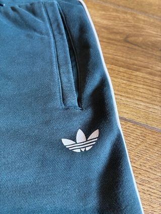 Pantaloncini Adidas verde