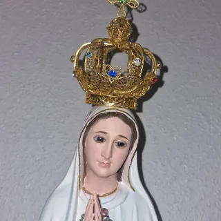 Virgen de Fátima con corona de Resina de calidad
