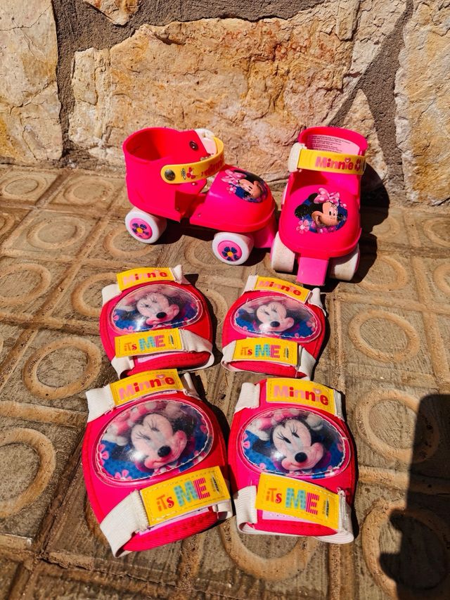 Patines y protecciones Minnie Mouse