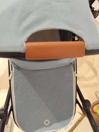 Silla de paseo Maxi-Cosi y capazo Oria