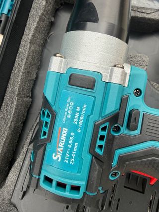 Rivettatrice elettrica doppia batteria 48v