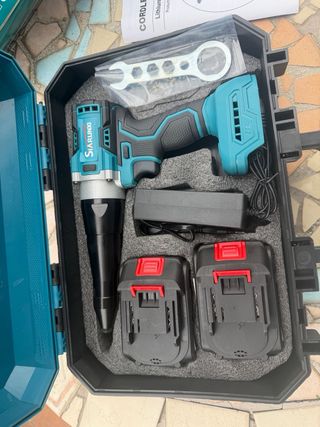 Rivettatrice elettrica doppia batteria 48v