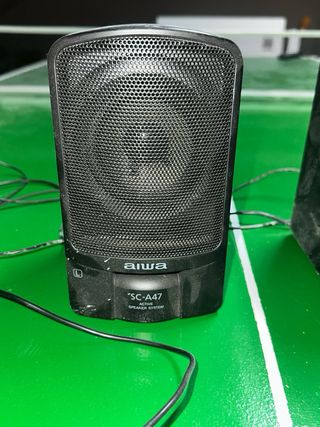 Altavoces Aiwa Negros