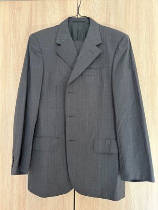 Traje Burberry Raya Gris