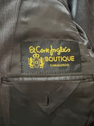 Traje Burberry Raya Gris