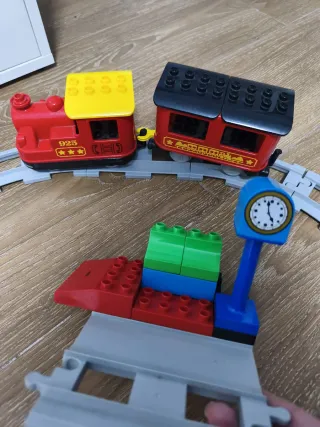 Lote juguetes niños: tren, herramientas, puzzles..
