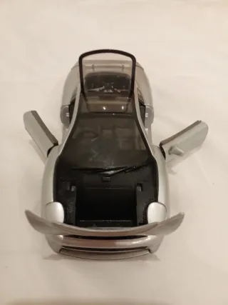 Jaguar XJ220 1/24 Plata