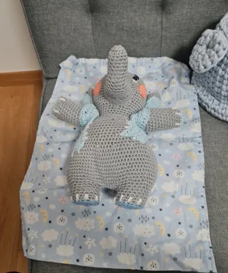 Elefantino uncinetto fatto a mano