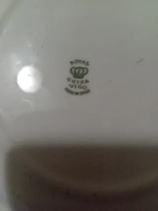 2 pllatos Porcelana Royal China Vigo