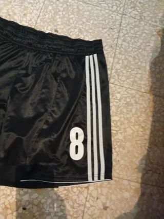 Pantalón corto Adidas Talla M