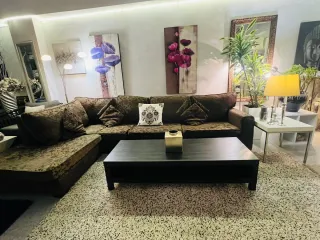 Sofá chaise longue marrón extra grande