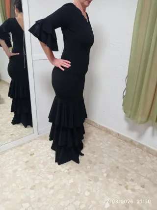 Traje Flamenca Negro Volantes