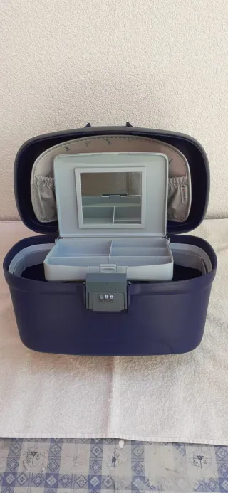 Valigetta Beautycase Roncato Light Blu