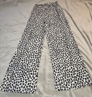 Pantalón fluido estampado leopardo