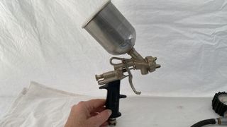 Aerógrafo Metálico con Depósito