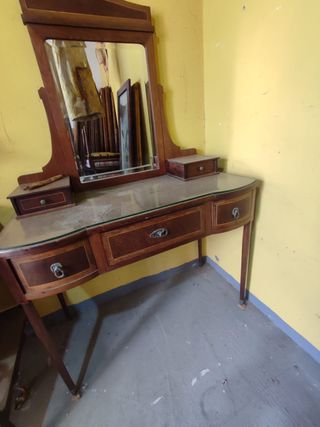 Tocador antiguo madera y cristal
